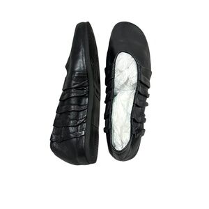 Genuine THIERRY RABOTIN Metallic Navy Leather Ballet Flats Size EU 40 9.5